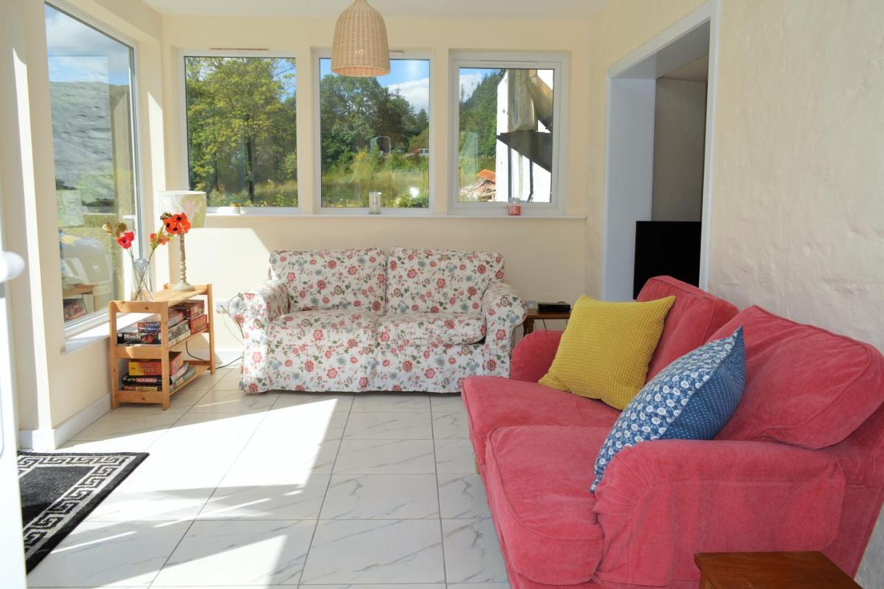 Gorsnavoon Cottage Clachaig エクステリア 写真